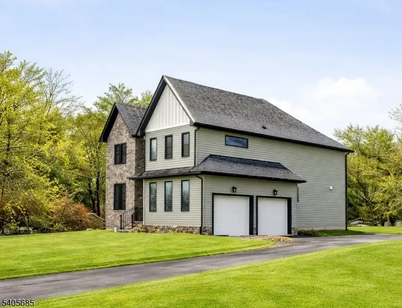 237B S Main St, Flemington, NJ 08822 - #3