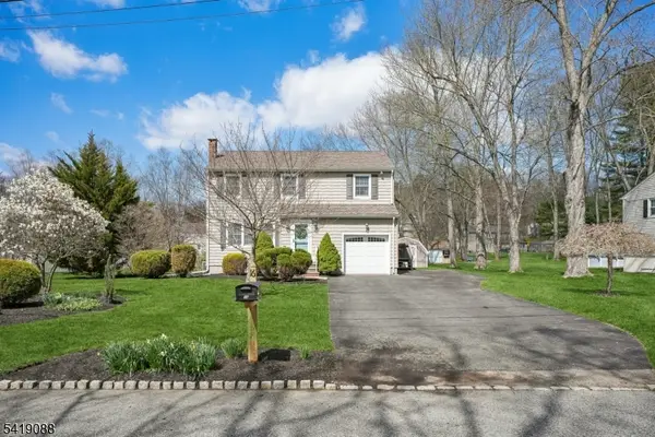 16 Meadow Ln, Mansfield Twp., NJ 07840