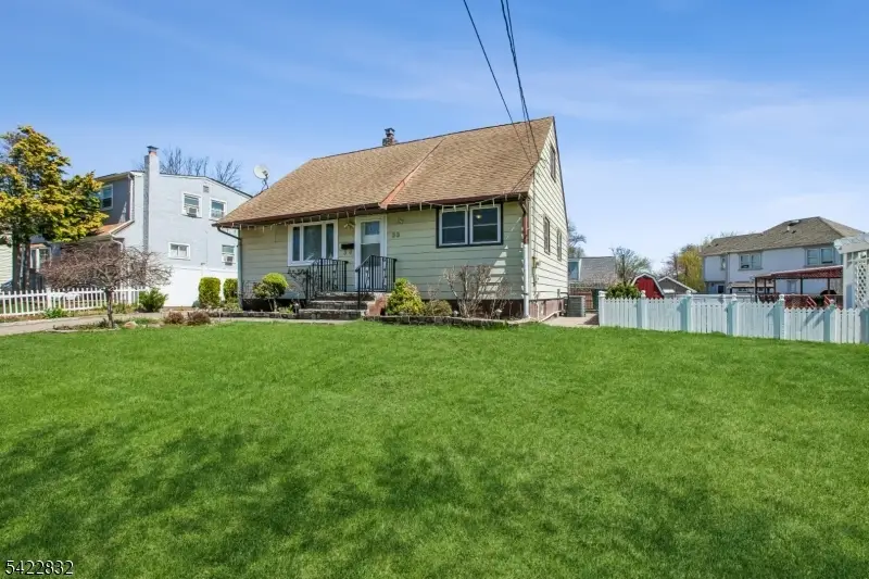 33 Adams St, Iselin, NJ 08830 - #3