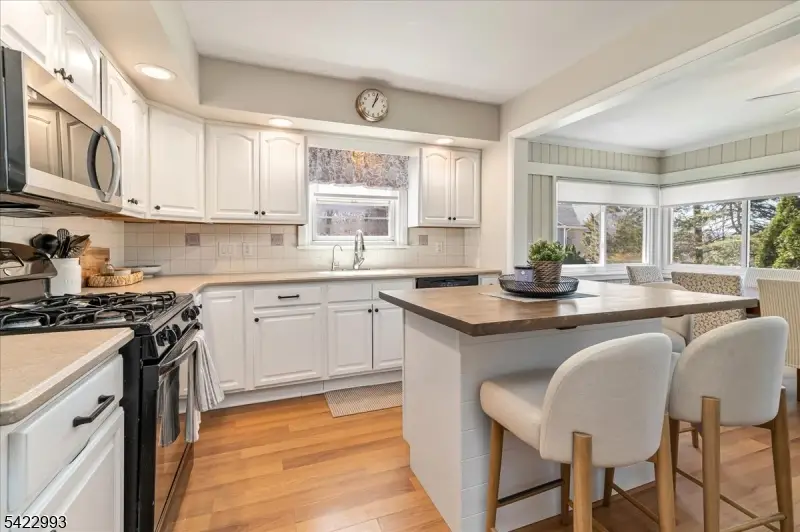 48 Oliver Pl, Ringwood, NJ 07456 - #3