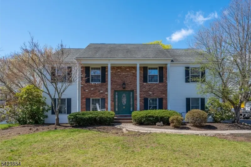 5 Abbey Ln, Pequannock, NJ 07444 - #1