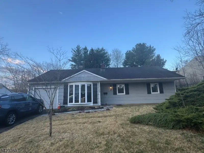 3 Spalding Dr, Livingston, NJ 07039 - #3