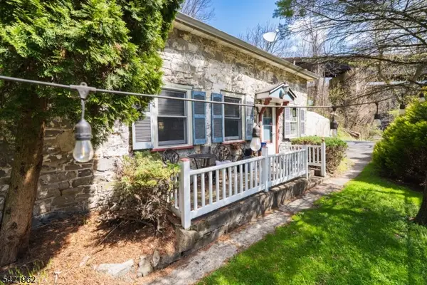 1053 S Main St, Phillipsburg Town, NJ 08865