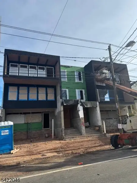 678 S 18th St, Newark, NJ 07103 - #2