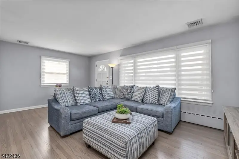 707 Kingston Ave, Kenilworth, NJ 07033 - #3