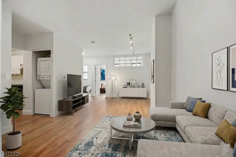 111 Mulberry St #2C, Newark, NJ 07102 - #1