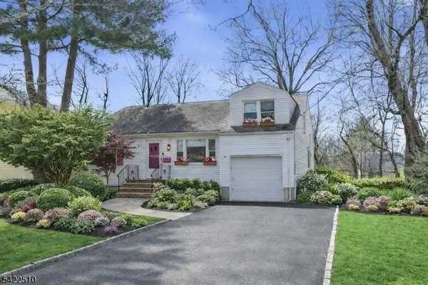 25 Hillside Ter, Livingston Twp., NJ 07039
