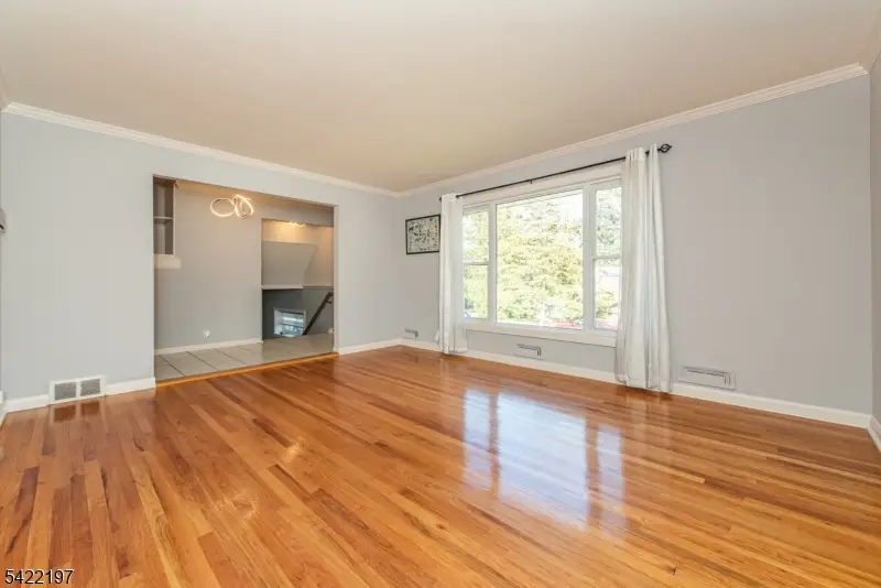 27 Viewpoint Rd, Wayne, NJ 07470 - #3