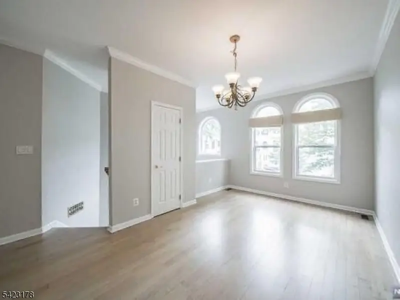 451 Hartford Dr, Nutley, NJ 07110 - #3