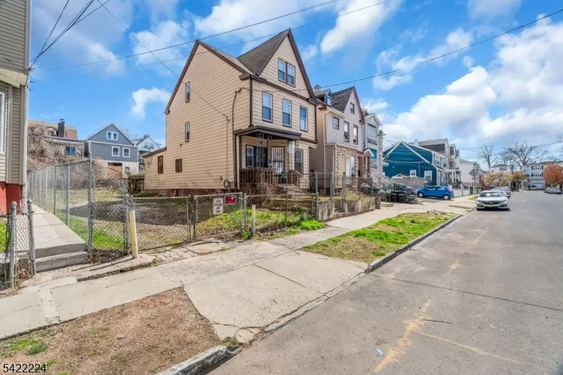 91 Oraton St, Newark, NJ 07104 - #2