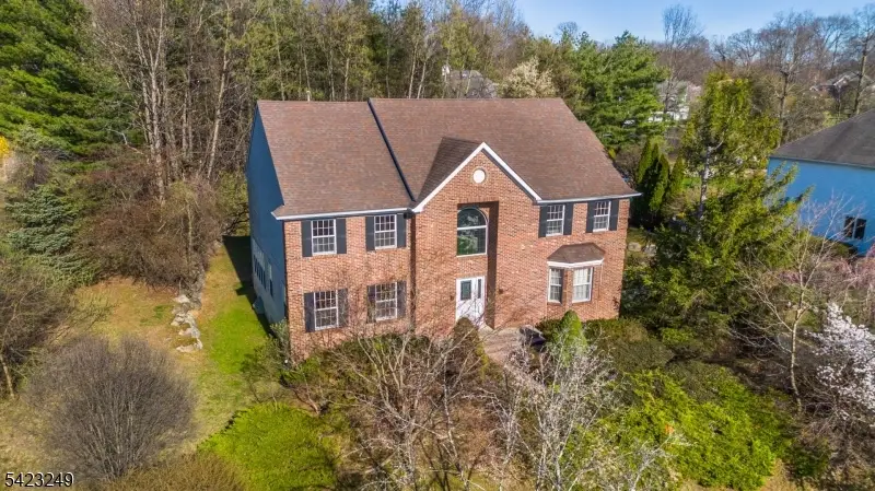 10 Pierson Ct, Mahwah, NJ 07430 - #3