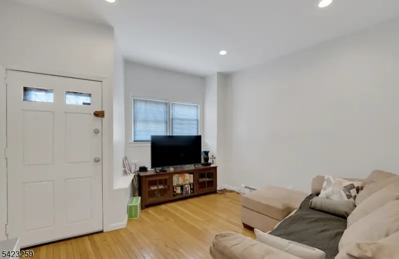 106 Broughton Ave, Bloomfield, NJ 07003 - #2