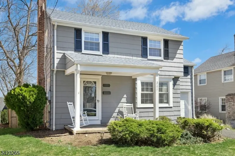 207 2nd St, Fanwood, NJ 07023 - #3