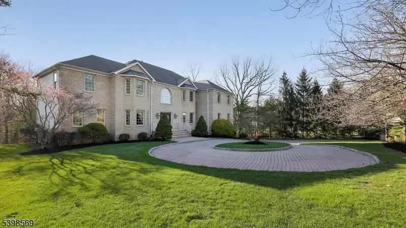 156 Washington Dr, Watchung, NJ 07069 - #2