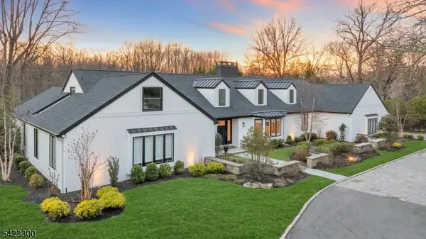 16 E Greenbrook Rd, North Caldwell Boro, NJ 07006