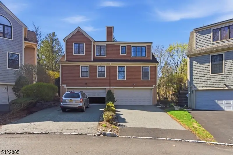 60 Tanager Ct, Wayne, NJ 07470 - #1