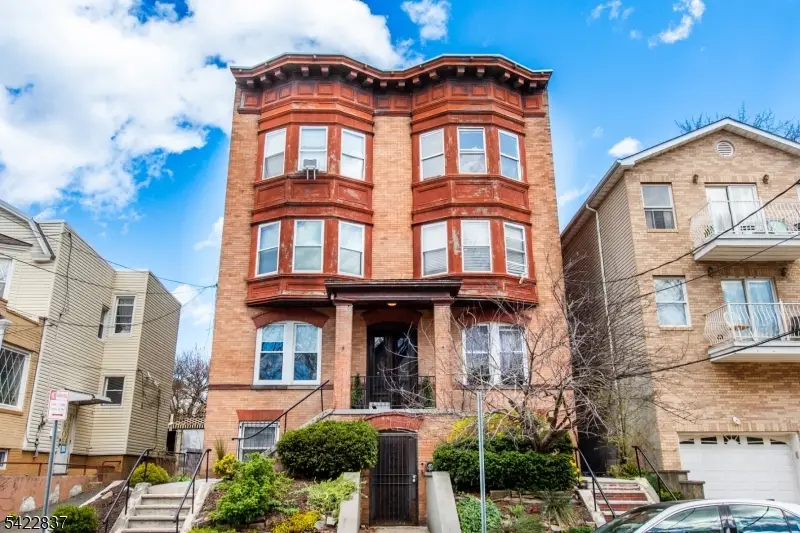 66 Gautier Ave #3R, Jersey City, NJ 07306 - #1