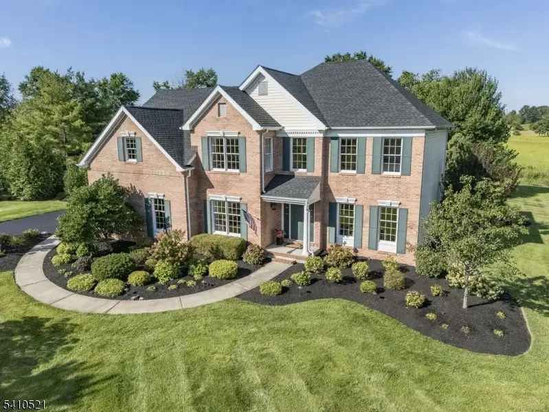 11 Messenger Ln, Raritan, NJ 08551 - #1