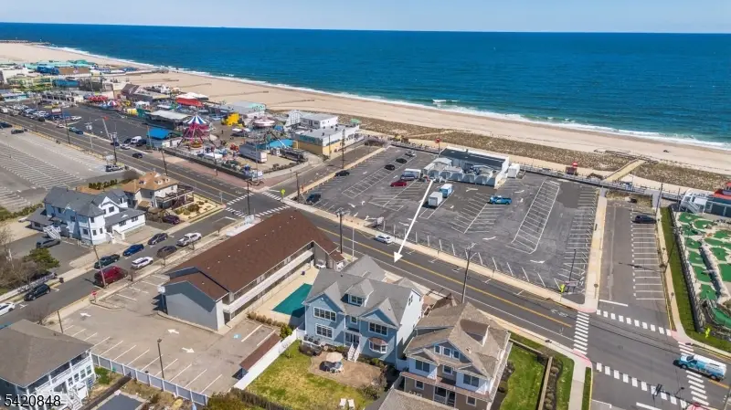 703 Ocean Ave, Point Pleasant Beach, NJ 08742 - #3