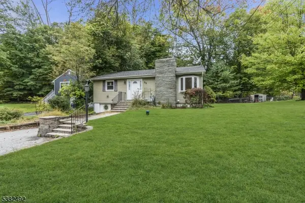 55 Orchard Dr, Vernon Twp., NJ 07462