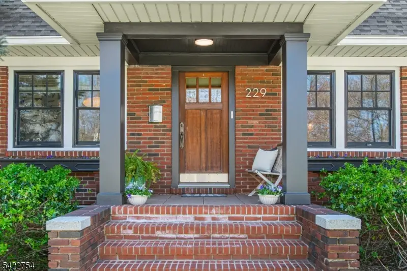 229 Watchung Ave, Montclair, NJ 07043 - #3