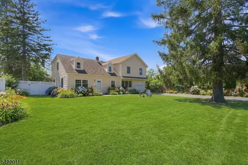 8 Woodlot Rd, Preakness, NJ 07470 - #1