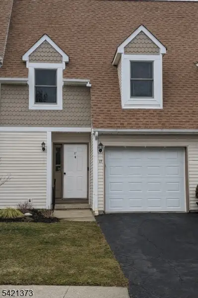 17 Heritage Ln, Hamburg, NJ 07419 - #1