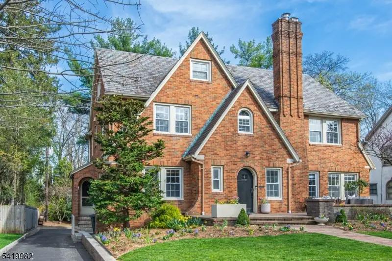 19 The Fairway, Upper Montclair, NJ 07043 - #3