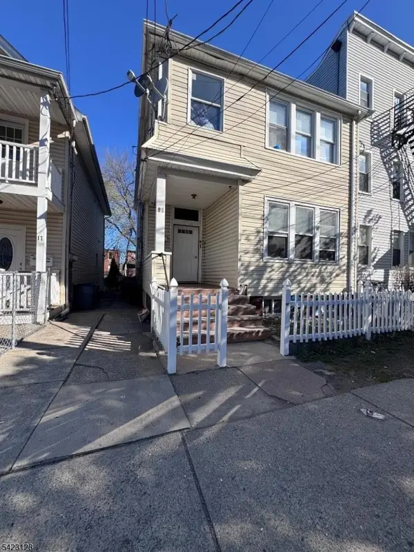 19 Monroe St, Garfield City, NJ 07026