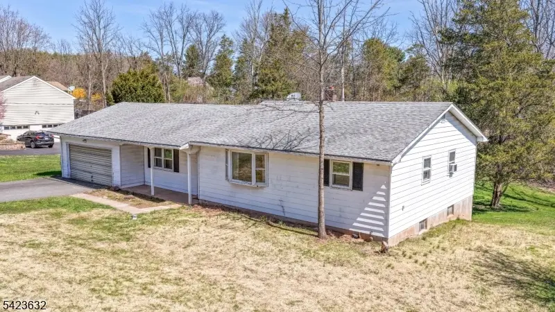 7 Charles Rd, Holland, NJ 08848 - #2