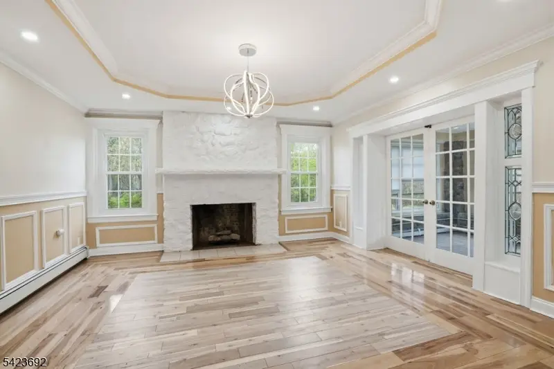 905 N Washington Ave, Dunellen, NJ 08812 - #3