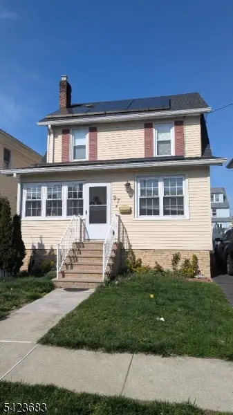 97 Waldo Ave, Bloomfield Twp., NJ 07003