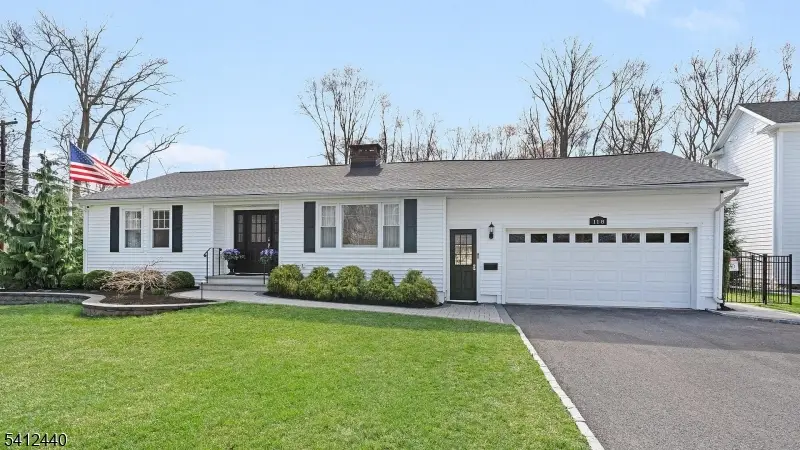 118 Lincoln Ave, Florham Park, NJ 07932 - #1