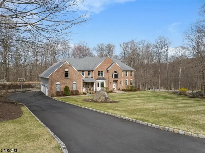 4 New Star Ridge Rd, Sparta, NJ 07871 - #3