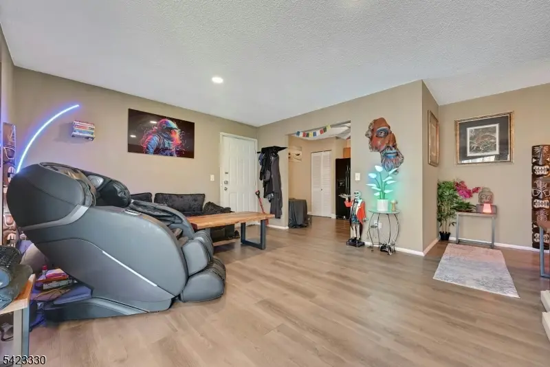 111 Raintree Ln #111, Mahwah, NJ 07430 - #3