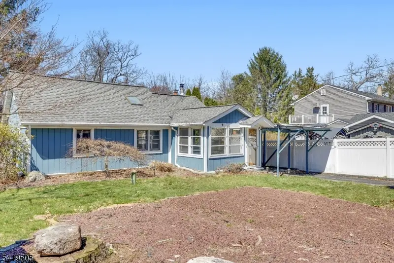 28 Oriole Rd, Oak Ridge, NJ 07438 - #2