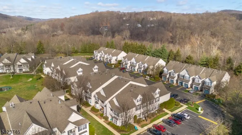 366 Cambridge Dr, Butler, NJ 07405 - #3