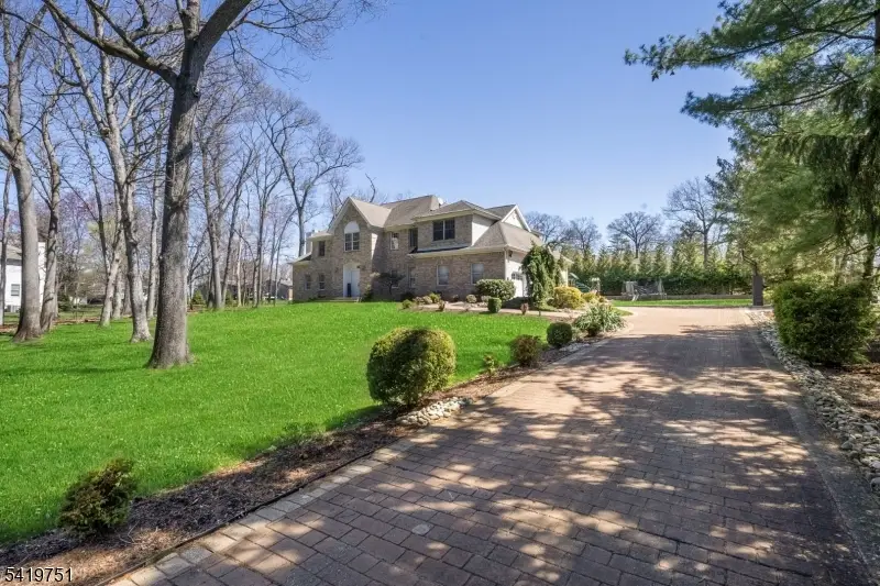 28 Woodshire Ter, Montville, NJ 07045 - #3