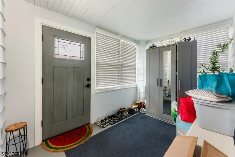 191 E 9th St, Clifton, NJ 07011 - #3