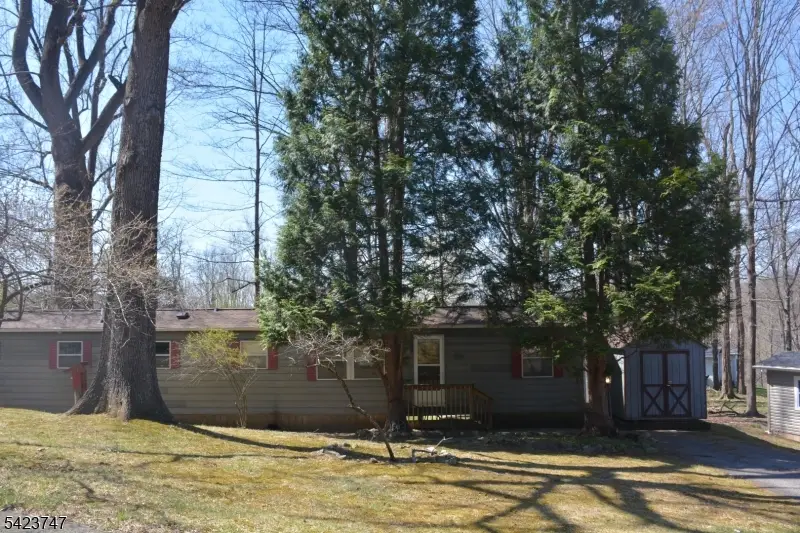 10 Watergate Dr, High Bridge, NJ 08829 - #1