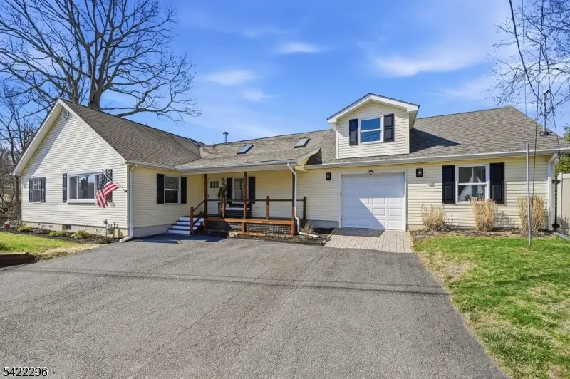 12 Canfield St, Hopatcong, NJ 07874 - #2