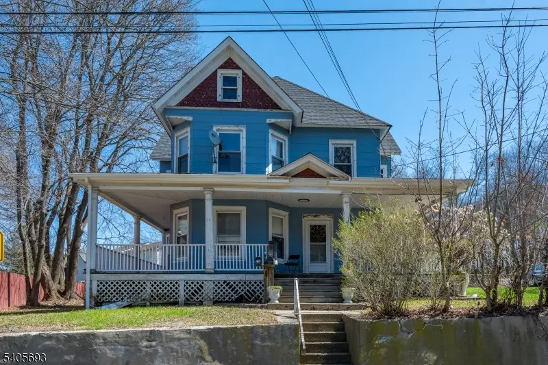 223 Main St, Newton, NJ 07860 - #1