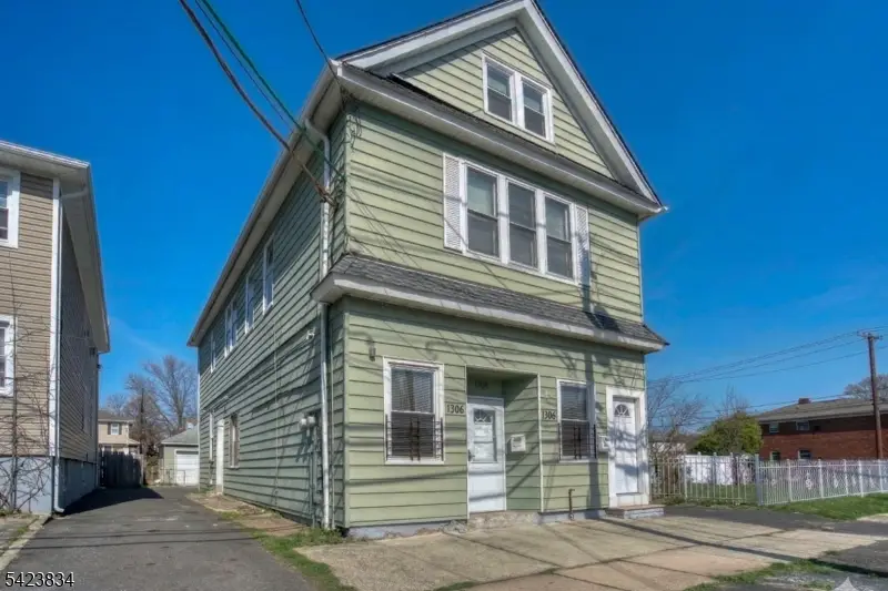 906 Roselle St, Linden, NJ 07036 - #1