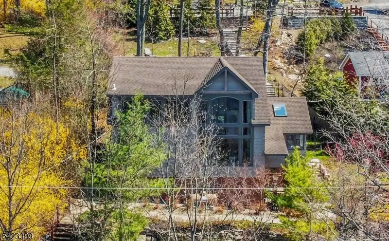 1046 Lakeside Dr E, Highland Lakes, NJ 07422 - #1