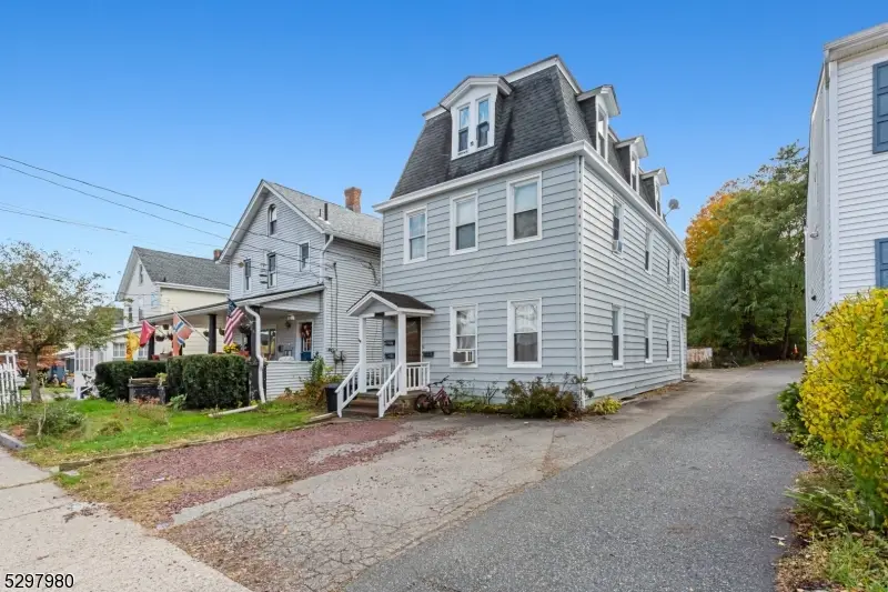 25 Kiel Ave, Butler, NJ 07405 - #2