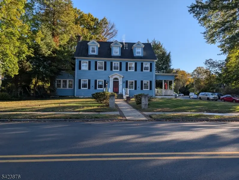 833 Salem Ave, Hillside, NJ 07205 - #1