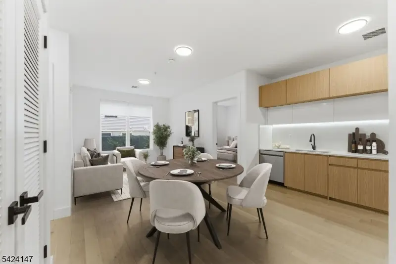 649 38th St, Union City, NJ 07087 - #3