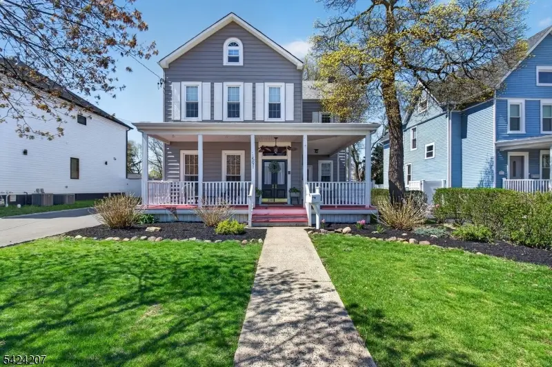 591 Barron Ave, Woodbridge, NJ 07095 - #2