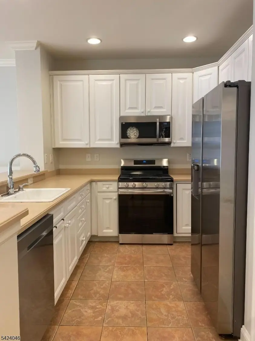 258 Riverwalk Way, Clifton, NJ 07014 - #2