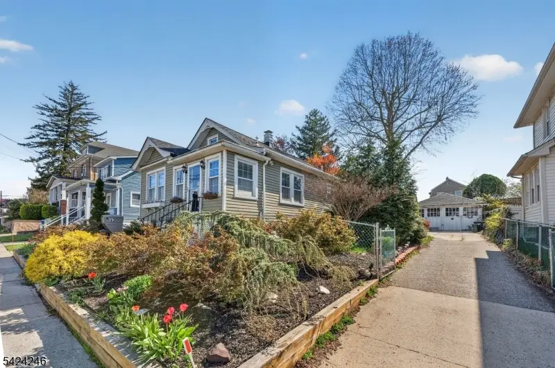 30 Paul St, Fords, NJ 08863 - #2